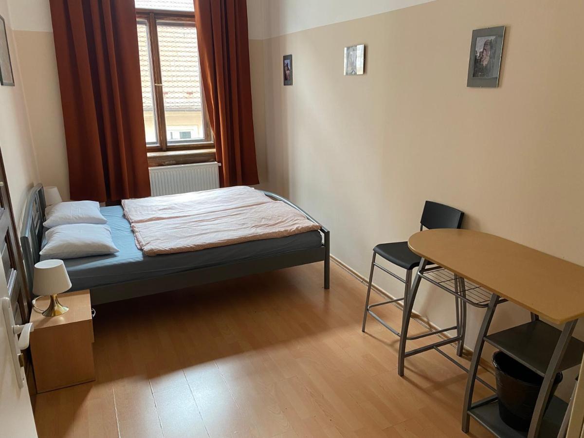 Hostel Emma Prague Extérieur photo
