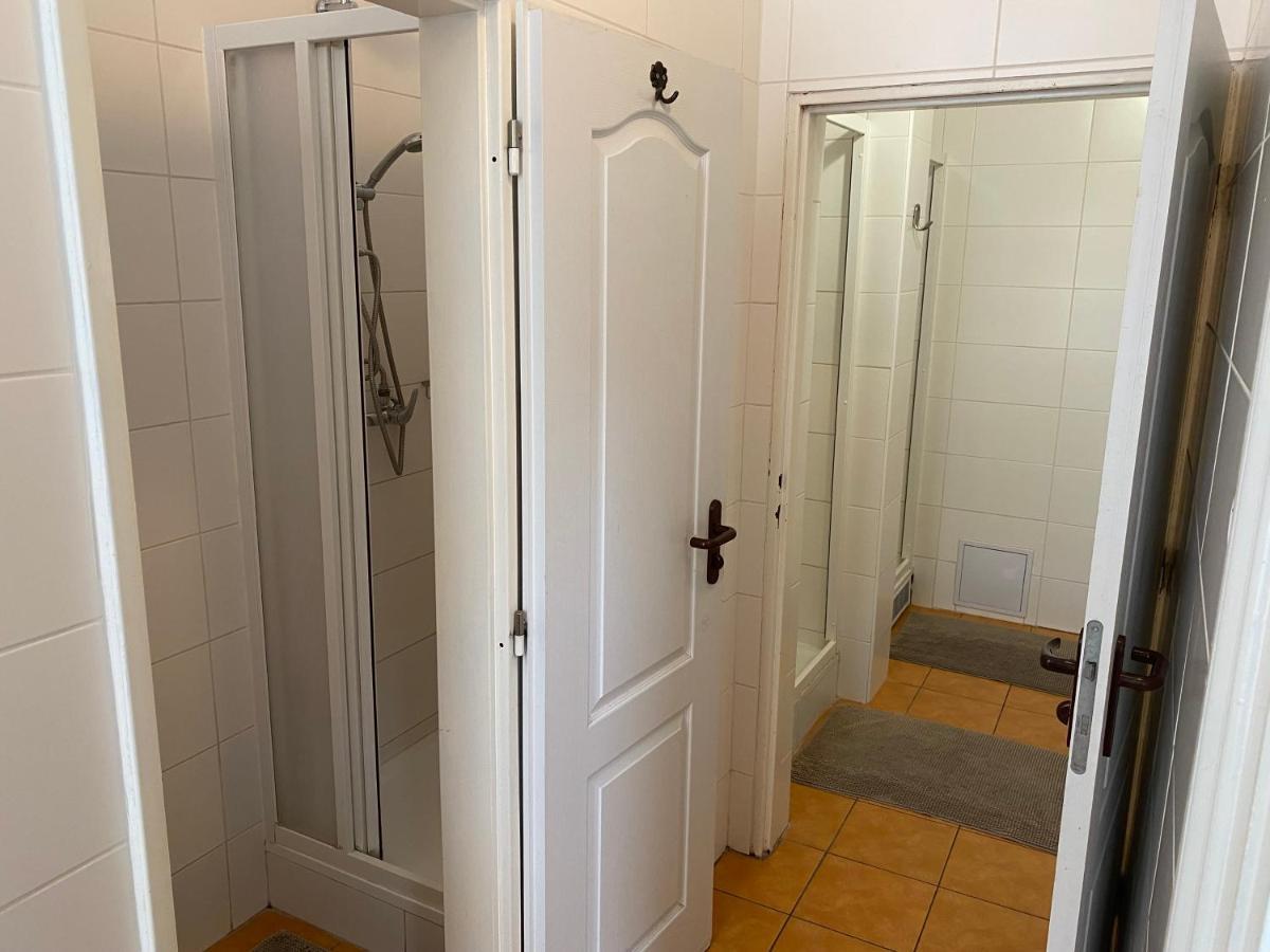 Hostel Emma Prague Extérieur photo