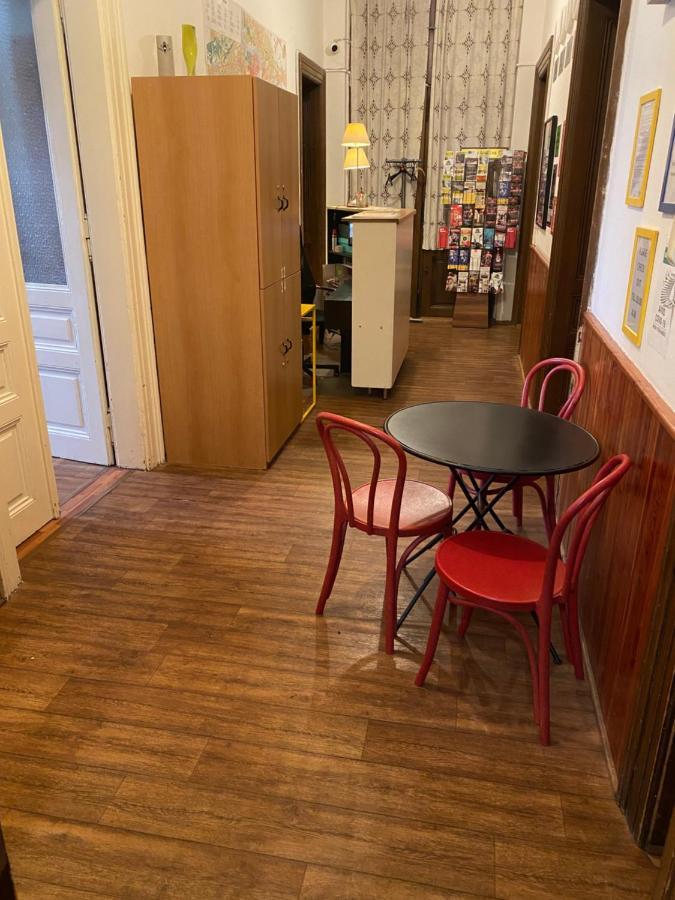 Hostel Emma Prague Extérieur photo