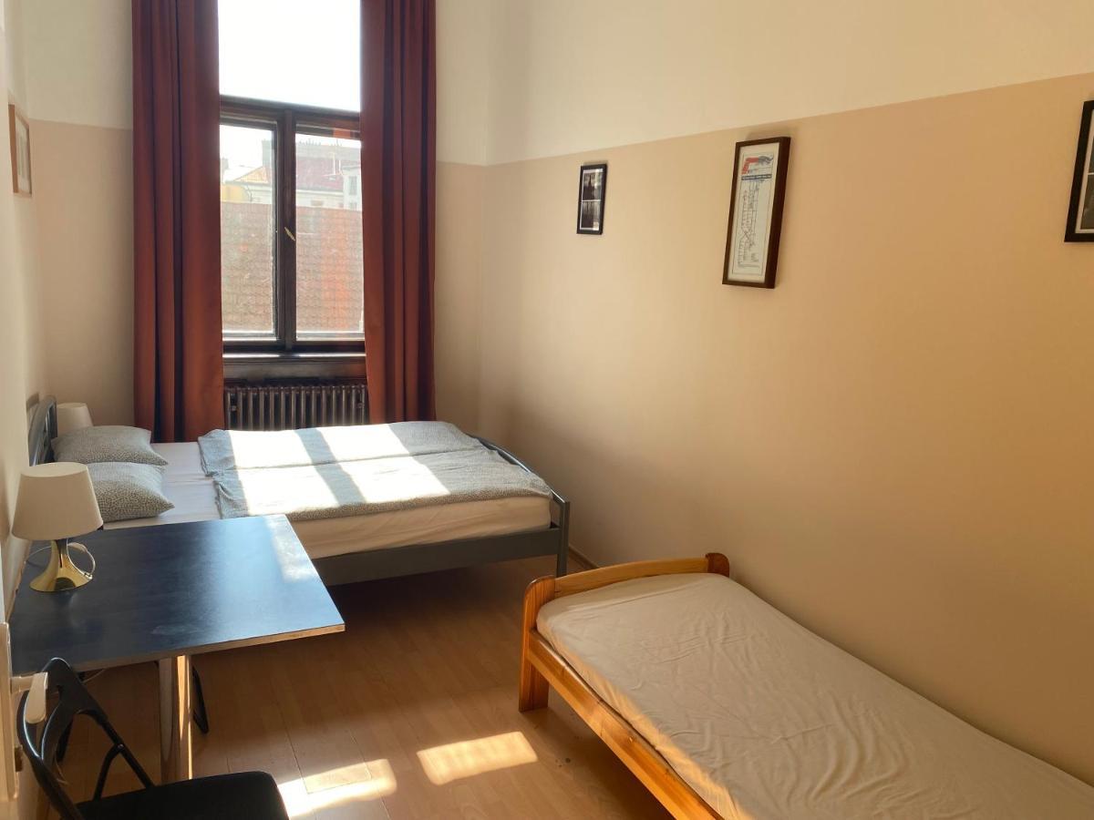 Hostel Emma Prague Extérieur photo